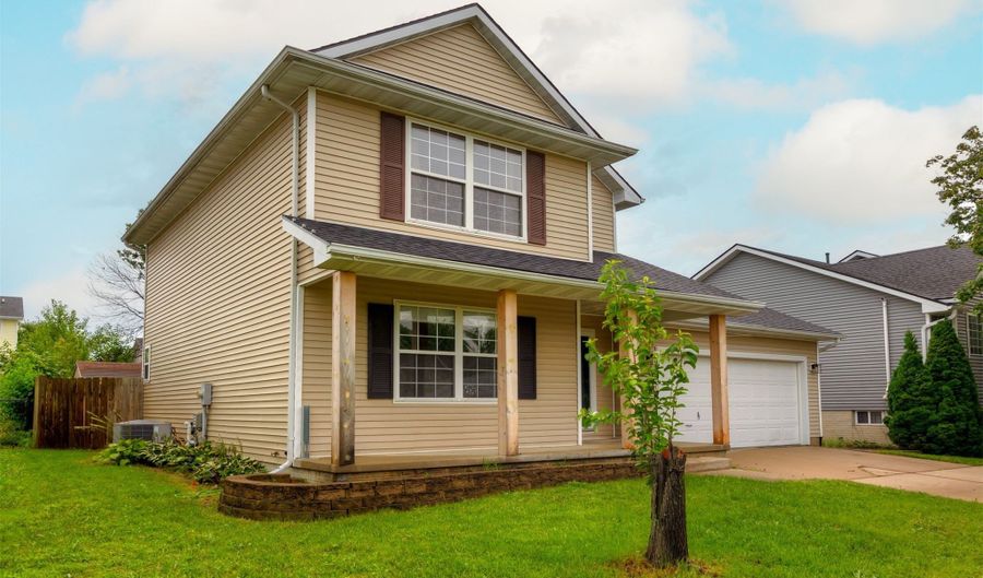 3213 SW Townpark Cir, Ankeny, IA 50023 - 3 Beds, 3 Bath