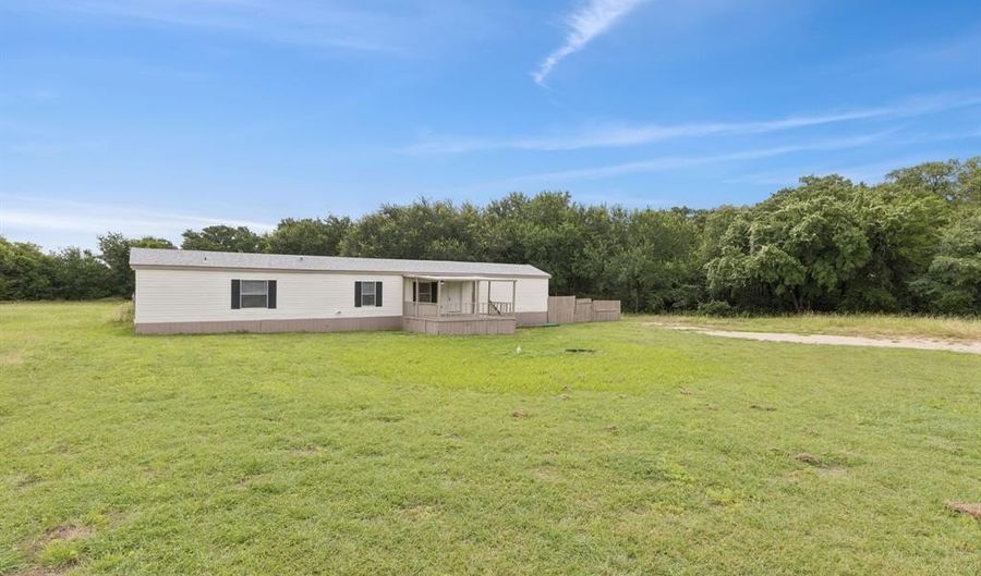 119 Kalinga Dr, Weatherford, TX 76085 - 3 Beds, 2 Bath