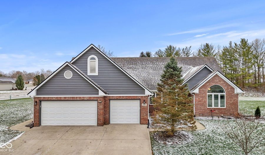 1324 Willow Oak Ct, Avon, IN 46123 - 4 Beds, 4 Bath