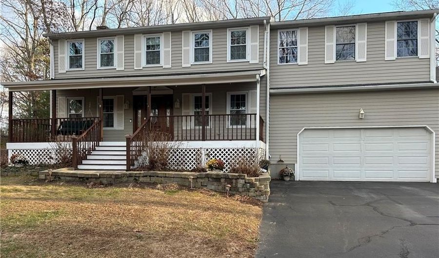 55 Whisper Ln, North Kingstown, RI 02852 - 3 Beds, 2 Bath