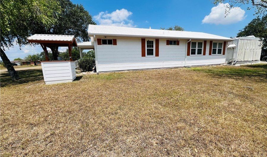 406 Fred Ave, Agua Dulce, TX 78330 - 3 Beds, 2 Bath