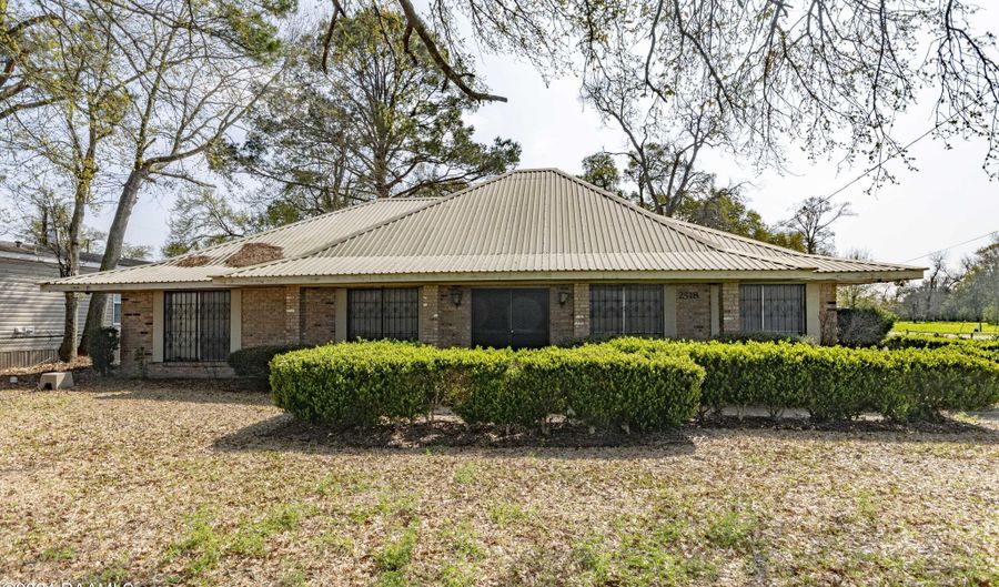 2518 Catahoula Hwy, St. Martinville, LA 70582 - 3 Beds, 3 Bath