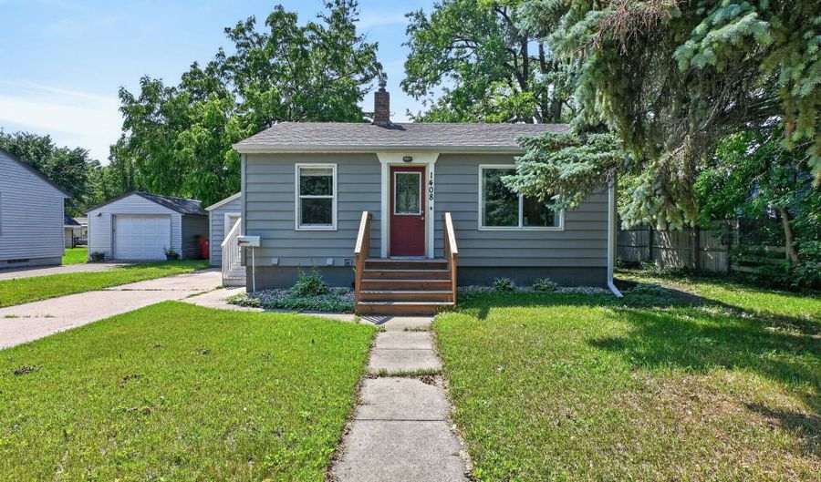 1408 Elm St, Alexandria, MN 56308 - 4 Beds, 2 Bath