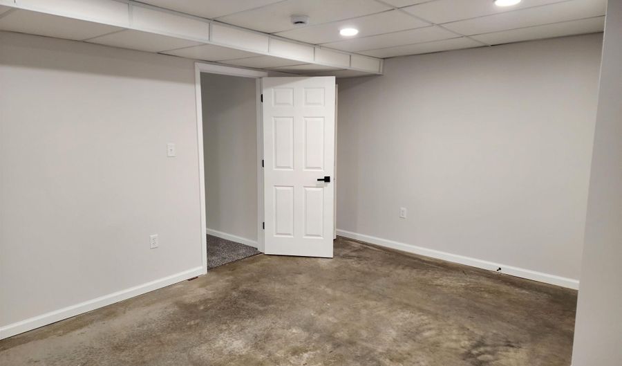 1412 E 19th St, Atlantic, IA 50022 - 4 Beds, 3 Bath