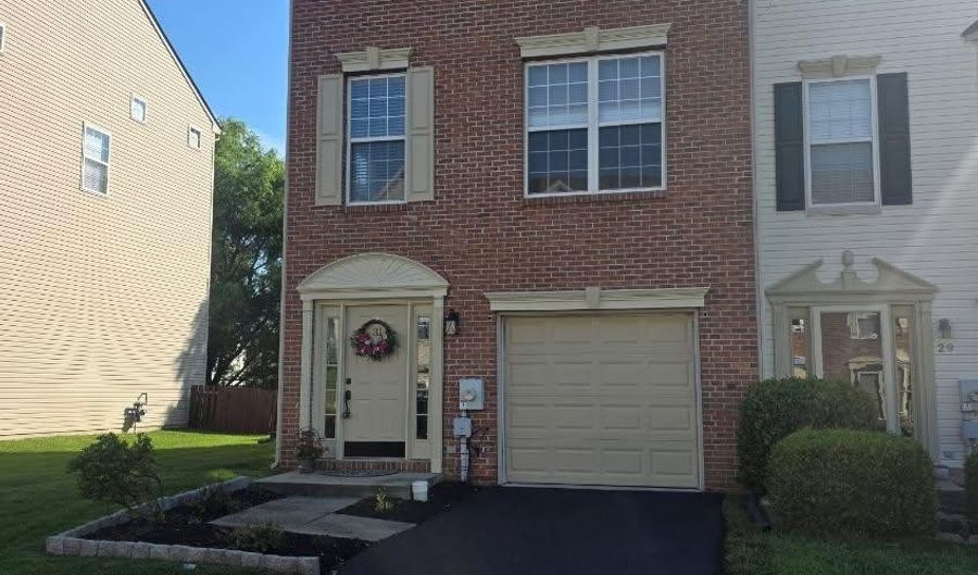 31 CARRICK Ln, Bear, DE 19701 - 2 Beds, 3 Bath