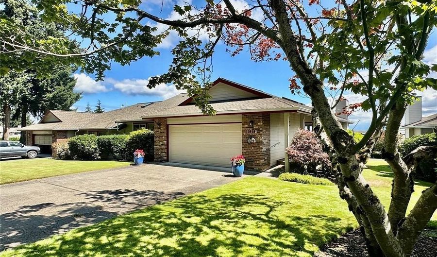 1919 Creekside Pl, Anacortes, WA 98221 - 3 Beds, 2 Bath