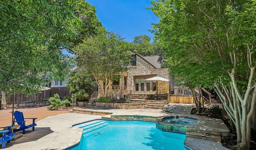 248 ROSEMARY Ave, Alamo Heights, TX 78209 - 4 Beds, 3 Bath