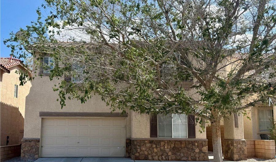 8161 Palace Monaco Ave, Las Vegas, NV 89117 - 4 Beds, 3 Bath