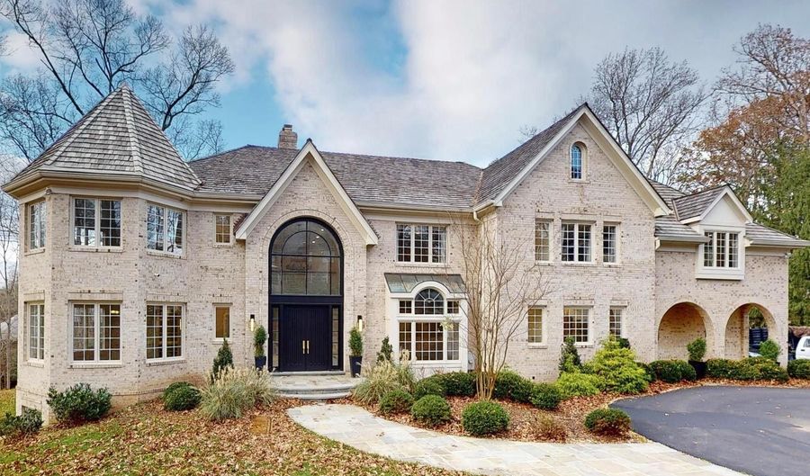 9629 EAGLE RIDGE Dr, Bethesda, MD 20817 - 6 Beds, 8 Bath