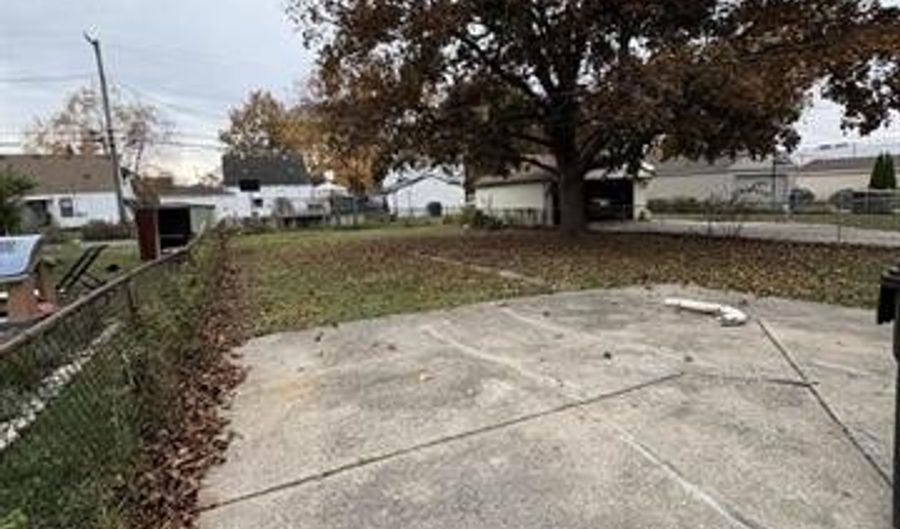 15879 Horger Ave, Allen Park, MI 48101 - 3 Beds, 1 Bath
