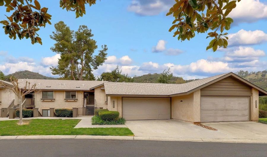 4121 Oak Island Ln, Fallbrook, CA 92028 - 2 Beds, 2 Bath