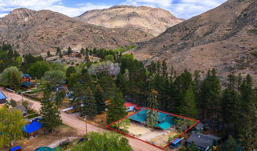 198 Poudre River Rd, Bellvue, CO 80512 - 2 Beds, 3 Bath