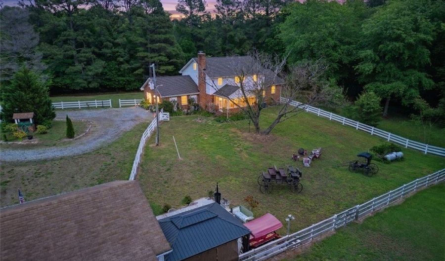 11016 Pridesville Rd, Amelia, VA 23002 - 4 Beds, 3 Bath