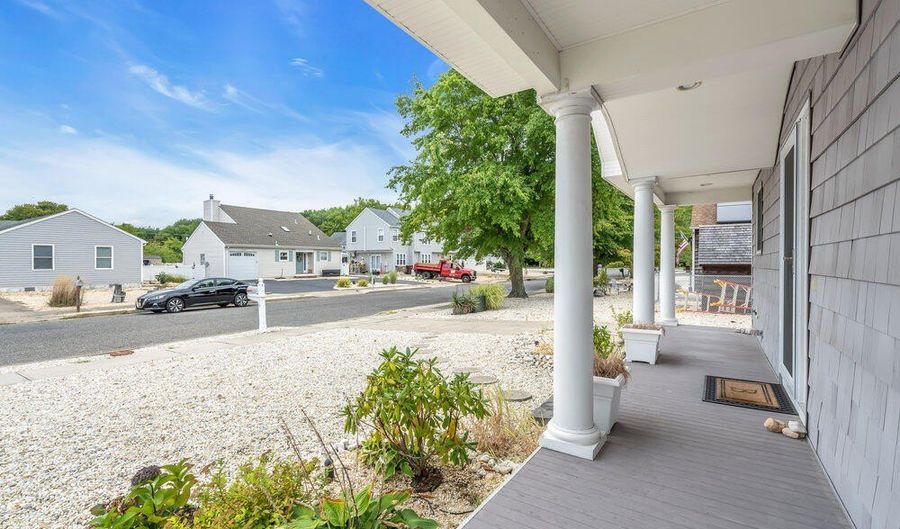 59 Top Sail Ct, Bayville, NJ 08721 - 4 Beds, 3 Bath