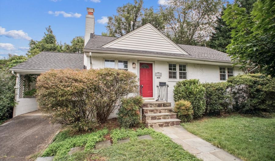 7116 WAYNE Dr, Annandale, VA 22003 - 3 Beds, 2 Bath