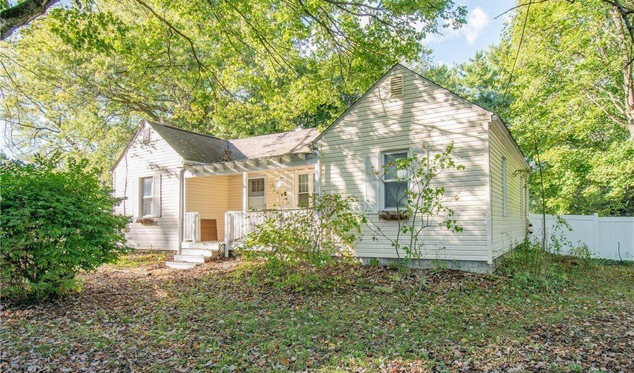 3539 Carper Ave, Akron, OH 44312 - 3 Beds, 1 Bath