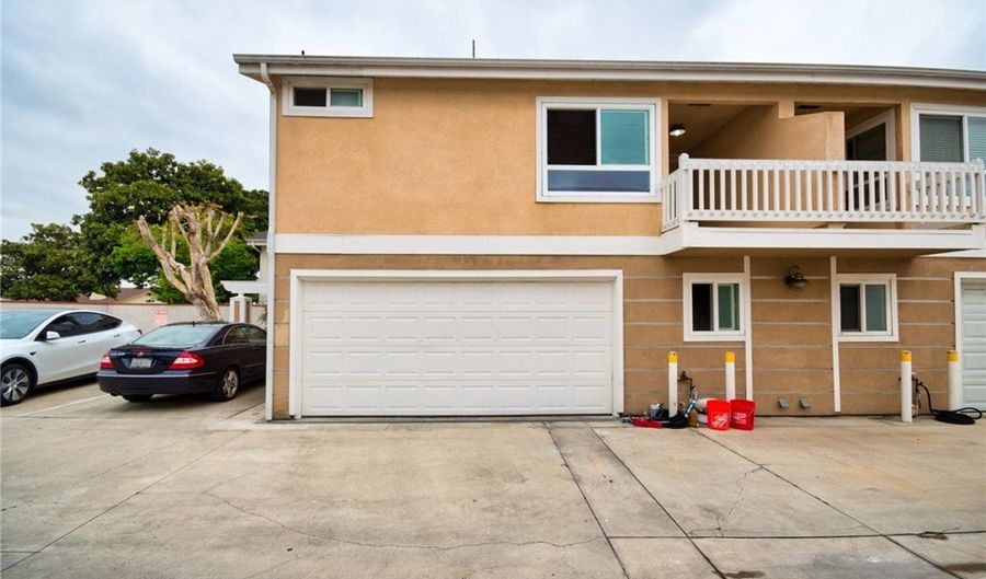 2025 Artesia Blvd G, Torrance, CA 90504 - 2 Beds, 2 Bath