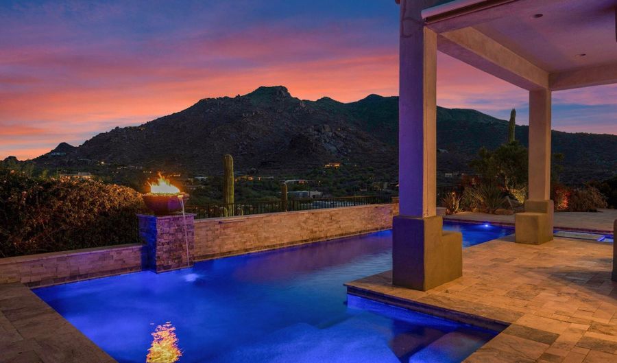 37221 N Holiday Ln, Carefree, AZ 85377 - 4 Beds, 6 Bath