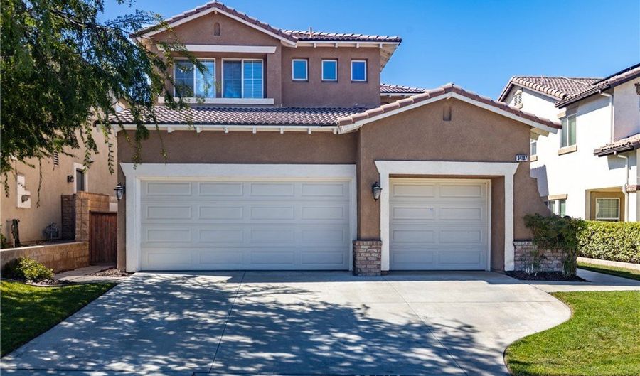 34107 Lake Breeze Dr, Yucaipa, CA 92399 - 4 Beds, 3 Bath