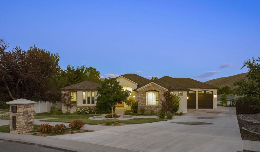 3743 Margarets Ct, Carson City, NV 89701 - 4 Beds, 3 Bath