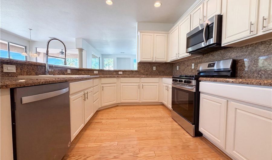 10228 Donde Ave, Las Vegas, NV 89135 - 3 Beds, 2 Bath