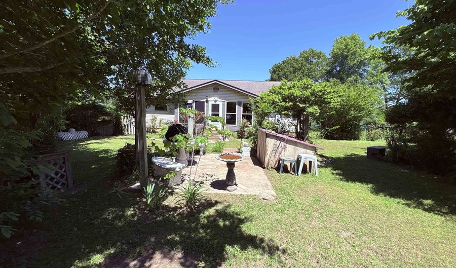 1350 Circle Rd, Ash Flat, AR 72513 - 3 Beds, 2 Bath