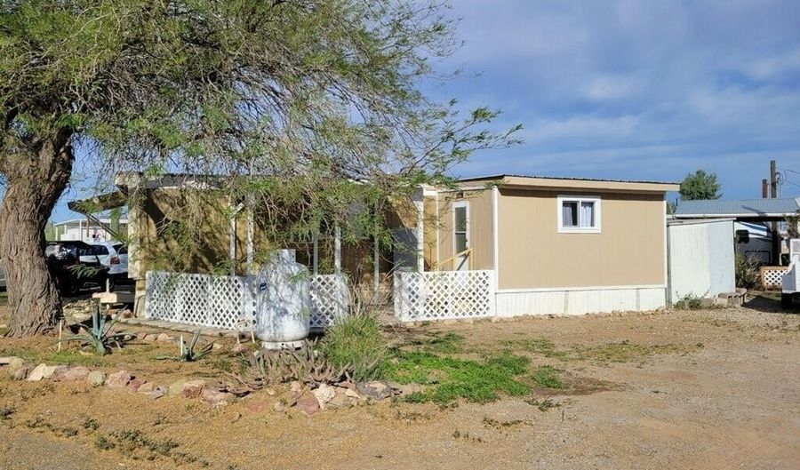 27897 Evans Ave, Bouse, AZ 85325 - 1 Beds, 1 Bath