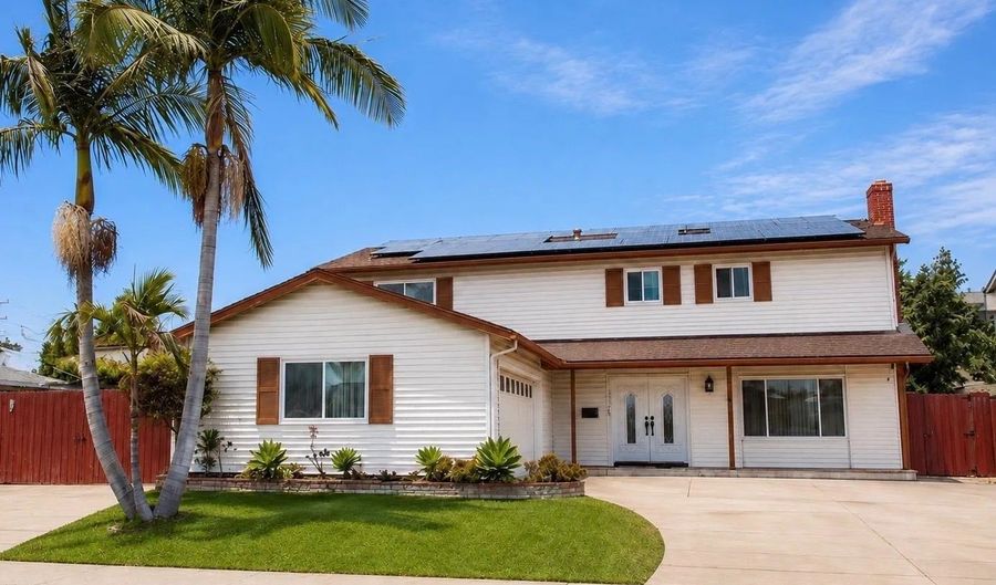7906 Anders Cir, La Mesa, CA 91942 - 5 Beds, 4 Bath