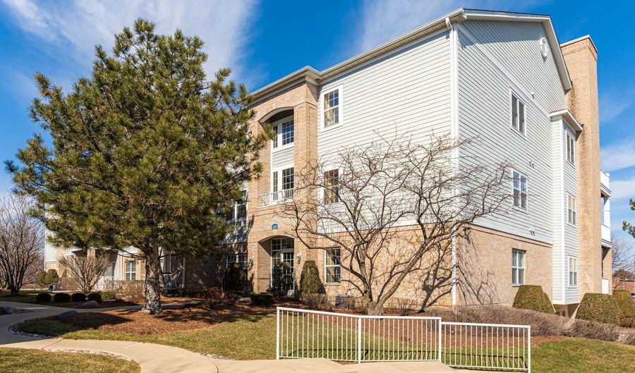1251 W LAKE St 103, Addison, IL 60101 - 2 Beds, 2 Bath