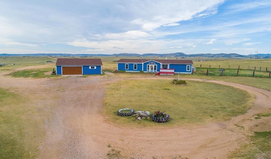 879 S TABLE MTN Loop, Cheyenne, WY 82001 - 3 Beds, 2 Bath