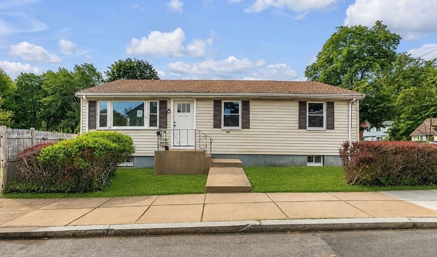 39 Collins St, Boston, MA 02136 - 3 Beds, 2 Bath
