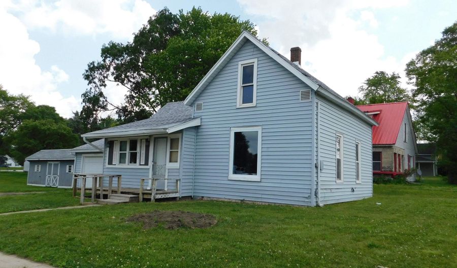 419 S Cherry St, Akron, IN 46910 - 3 Beds, 1 Bath
