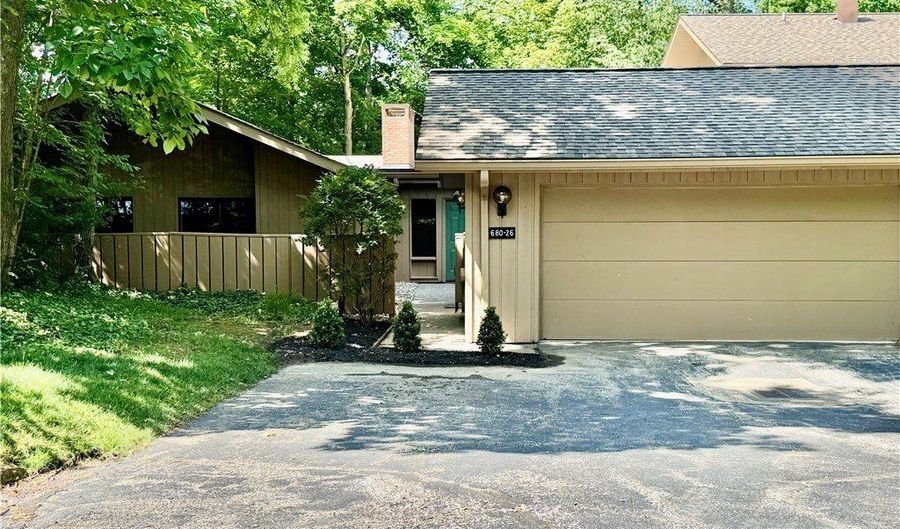 680-26 Fairington Dr, Aurora, OH 44202 - 3 Beds, 2 Bath