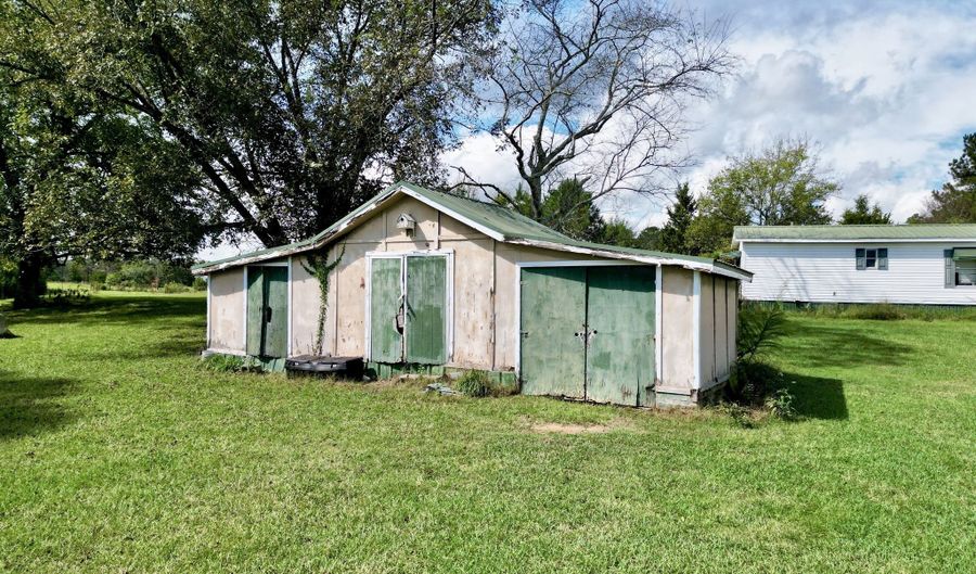 320 Brumbelow Rd, Aragon, GA 30104 - 2 Beds, 1 Bath