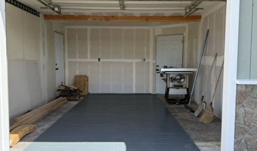 737 County Rd 71, Alturas, CA 96101 - 5 Beds, 4 Bath