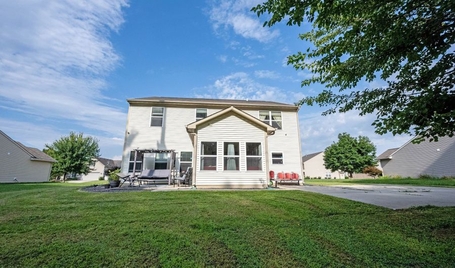 1535 Rosewood Dr, Avon, IN 46123 - 4 Beds, 3 Bath
