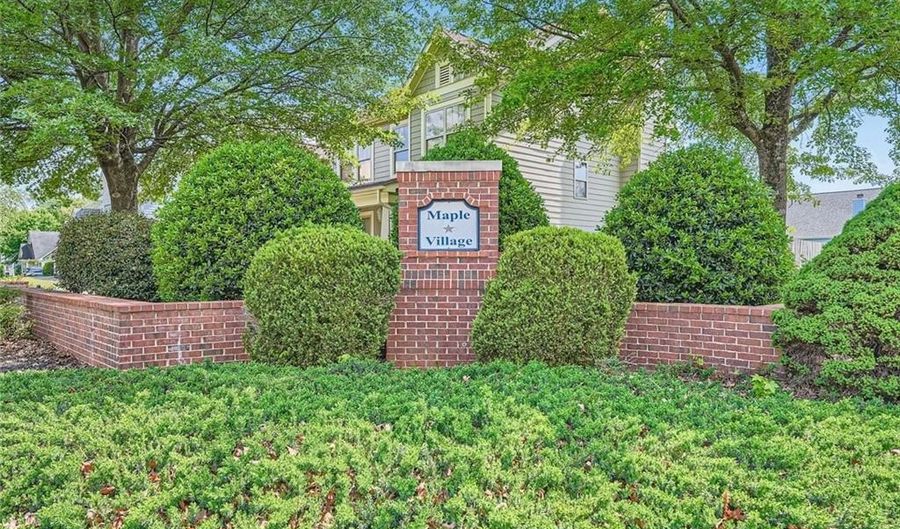 10 Madison Ln, Adairsville, GA 30103 - 4 Beds, 3 Bath