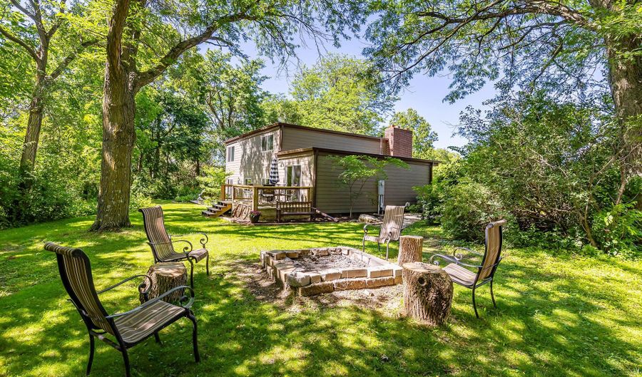 19541 515th Ave, Ames, IA 50014 - 4 Beds, 3 Bath
