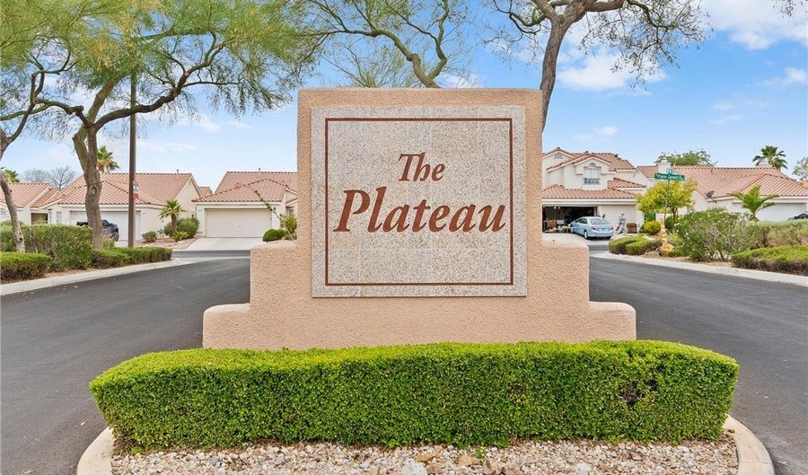 7704 Rockfield Dr, Las Vegas, NV 89128 - 3 Beds, 3 Bath