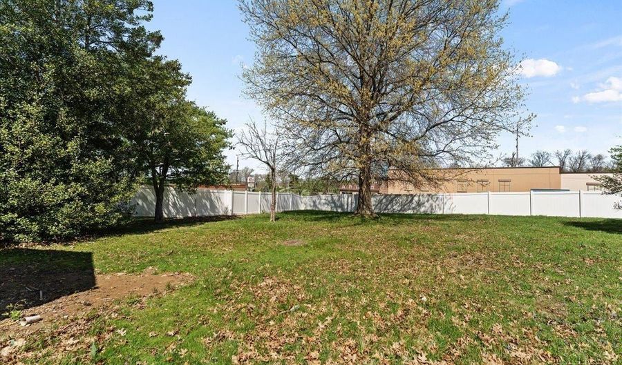 7158 Dunn Rd, Anderson Twp., OH 45230 - 3 Beds, 2 Bath