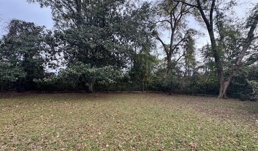 316 N Church St, Brookhaven, MS 39601 - 3 Beds, 2 Bath