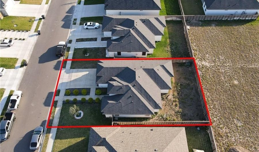 915 Rockford Dr, Alton, TX 78573 - 3 Beds, 3 Bath