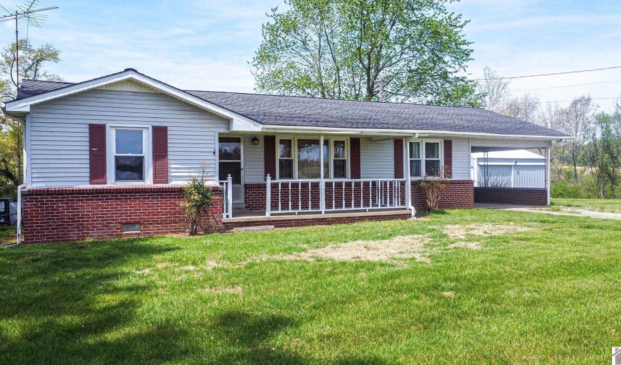 1195 State Route 944 S, Clinton, KY 42031 - 3 Beds, 1 Bath