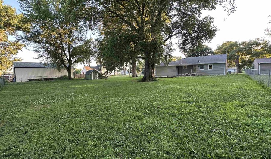 224 Sherman St, Beemer, NE 68716 - 2 Beds, 1 Bath