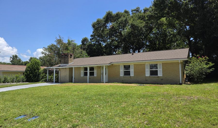 346 Tanglewood Dr, Biloxi, MS 39531 - 3 Beds, 2 Bath