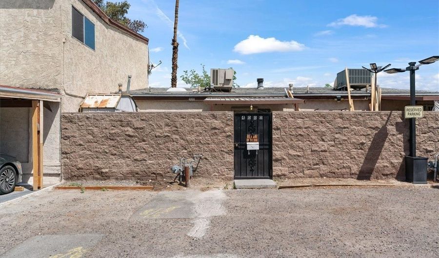 4000 Visby Ln, Las Vegas, NV 89119 - 1 Beds, 1 Bath