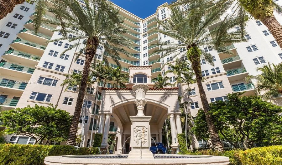 19900 E Country Club Dr PH18, Aventura, FL 33180 - 2 Beds, 2 Bath