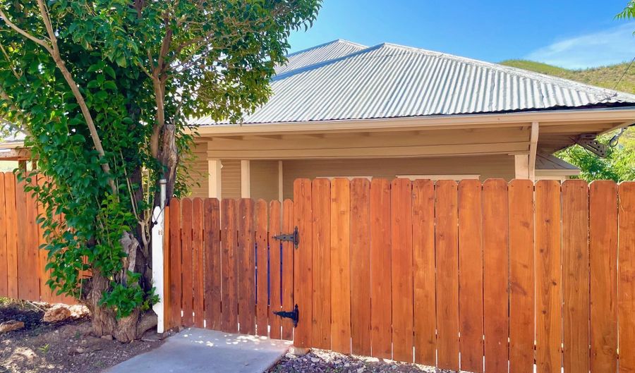 318 VAN DYKE St, Bisbee, AZ 85603 - 2 Beds, 2 Bath