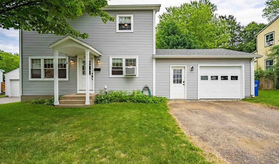 397 Ethan Allen Pkwy, Burlington, VT 05408 - 3 Beds, 3 Bath