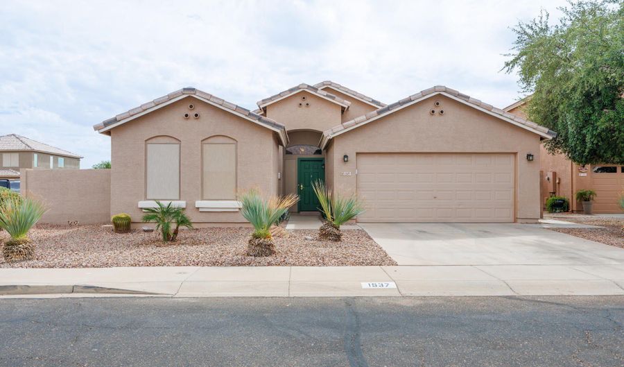 1537 E GABRILLA Dr, Casa Grande, AZ 85122 - 3 Beds, 2 Bath